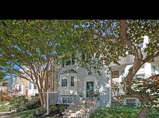 12336 Field Lark Ct, Fairfax, VA 22033
