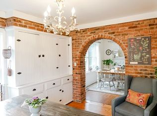 110 6th St, Fenton, MI 48430