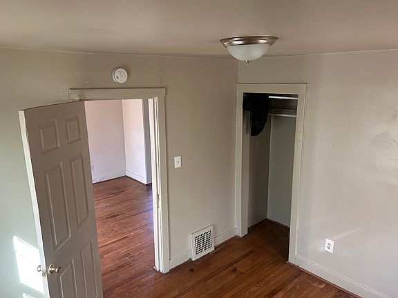 5th image of 15894 Fairfield St