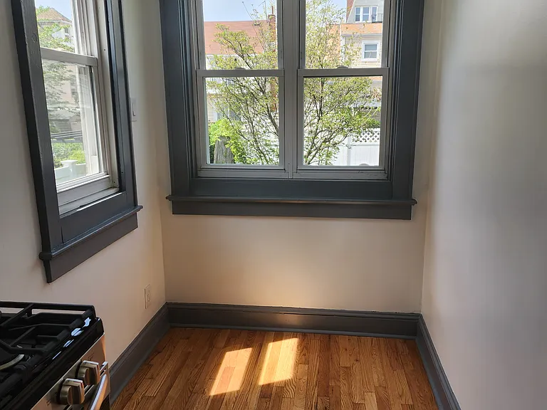 32 Euclid Ave #1 — Photo 5