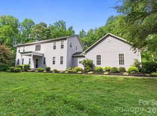 690 Stacy Hill Rd, Marion, NC 28752