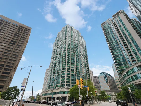 10 Yonge St #1708, Toronto, ON M5E 1R4