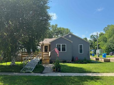 310 W Cedar St, Vermillion, SD, 57069