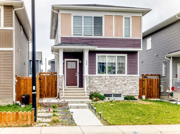 226 Chelsea Heath, Chestermere, AB T1X 2N5
