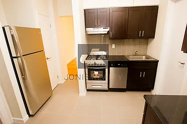 Rented by Jonis Realty