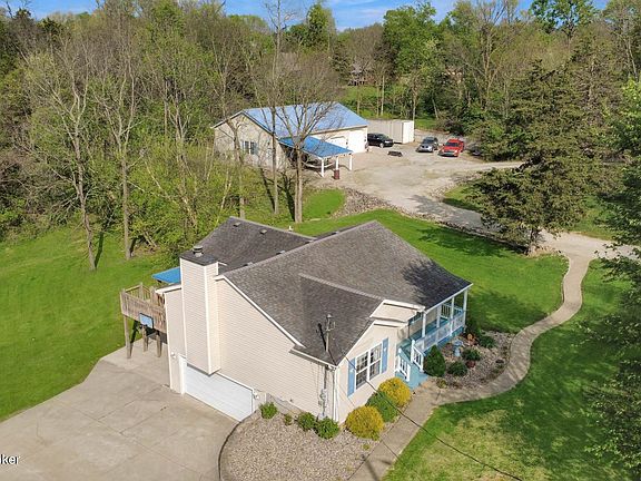 4th image of 80 Maple Ln