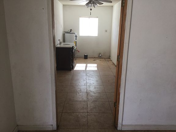 4th image of 6821 W Cypress St