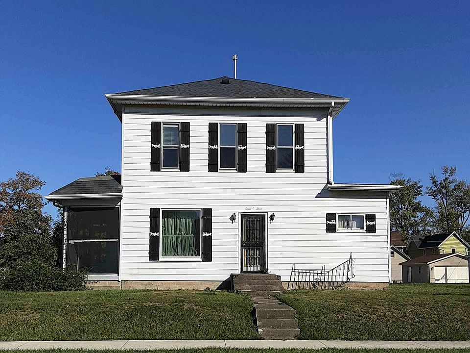 2nd image of 303 S Lee St