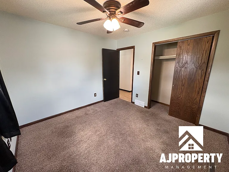 422 S Lincoln Ave — Photo 10