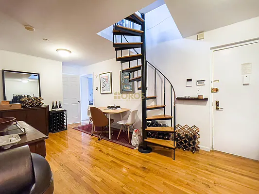 Rented by City Connections Realty | media 9