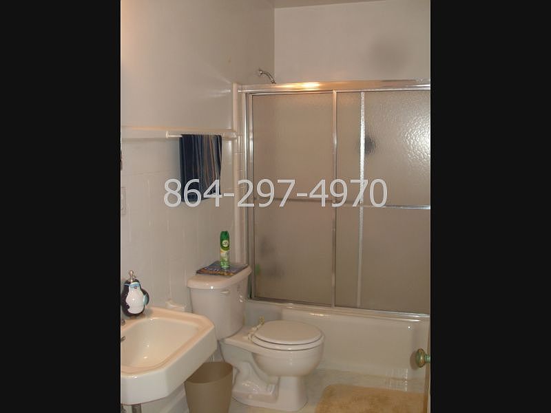 2nd image of 1 Byrd Blvd APT 6
