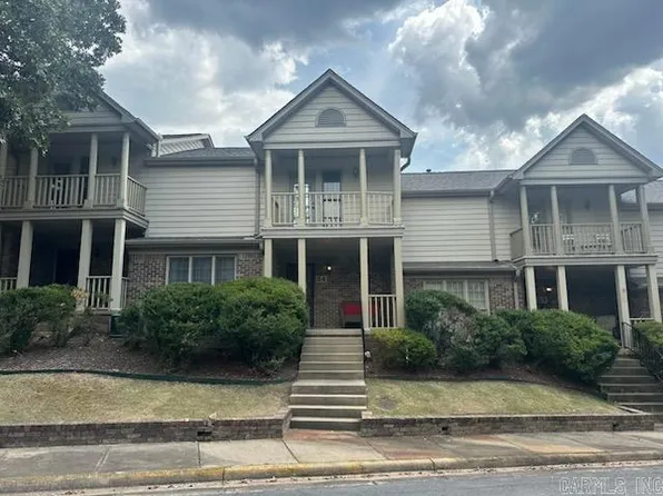 54 Reservoir Heights Dr, Little Rock, AR 72227