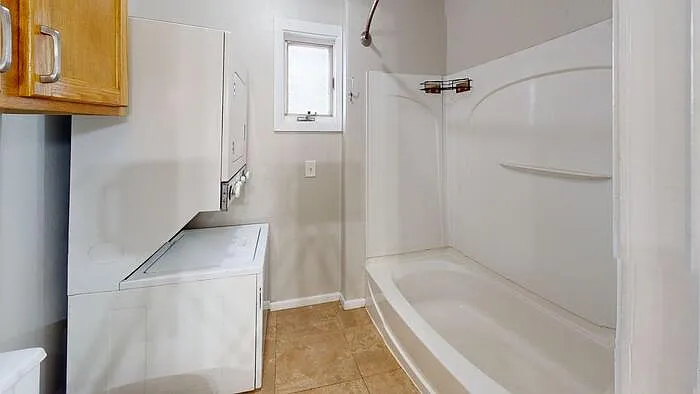 3 bed, 2.0 bath, $1,799 — Photo 3