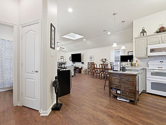 5th image of 1506 Fiori Way