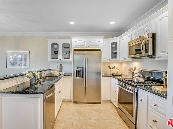 3rd image of 12412 Texas Ave APT 202