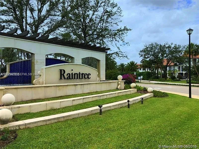 Raintree — Photo 3