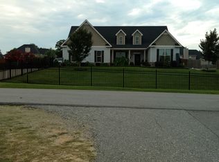 27 Pawnee Trl, Fort Mitchell, AL 36856