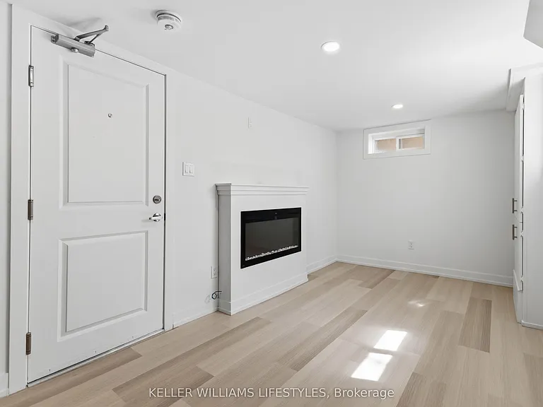 350 Reynolds Rd #2 — Photo 11