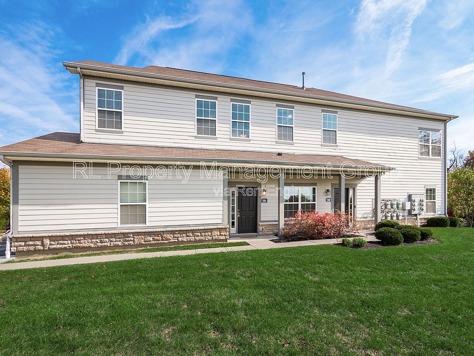 1st image of 584 Redwood Ln #584
