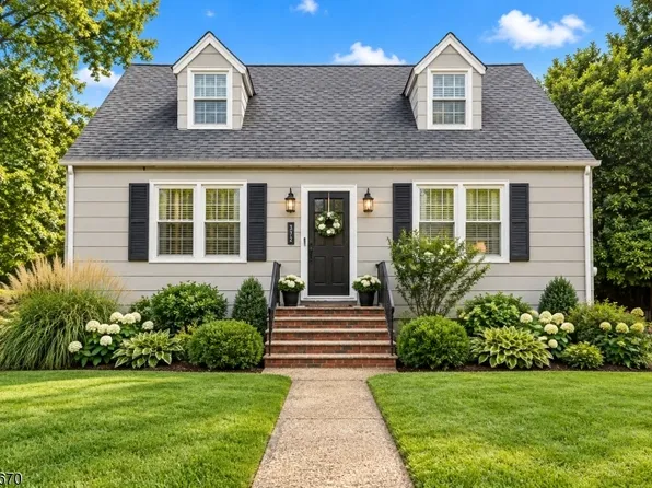 372 South Union Ave, Cranford Twp., NJ 07016