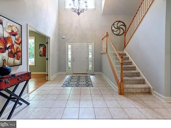 4th image of 1437 Carolina Pl