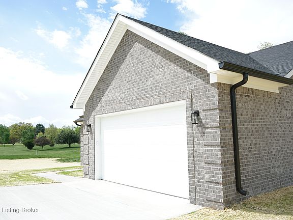 4th image of 1468 Tucker Dr