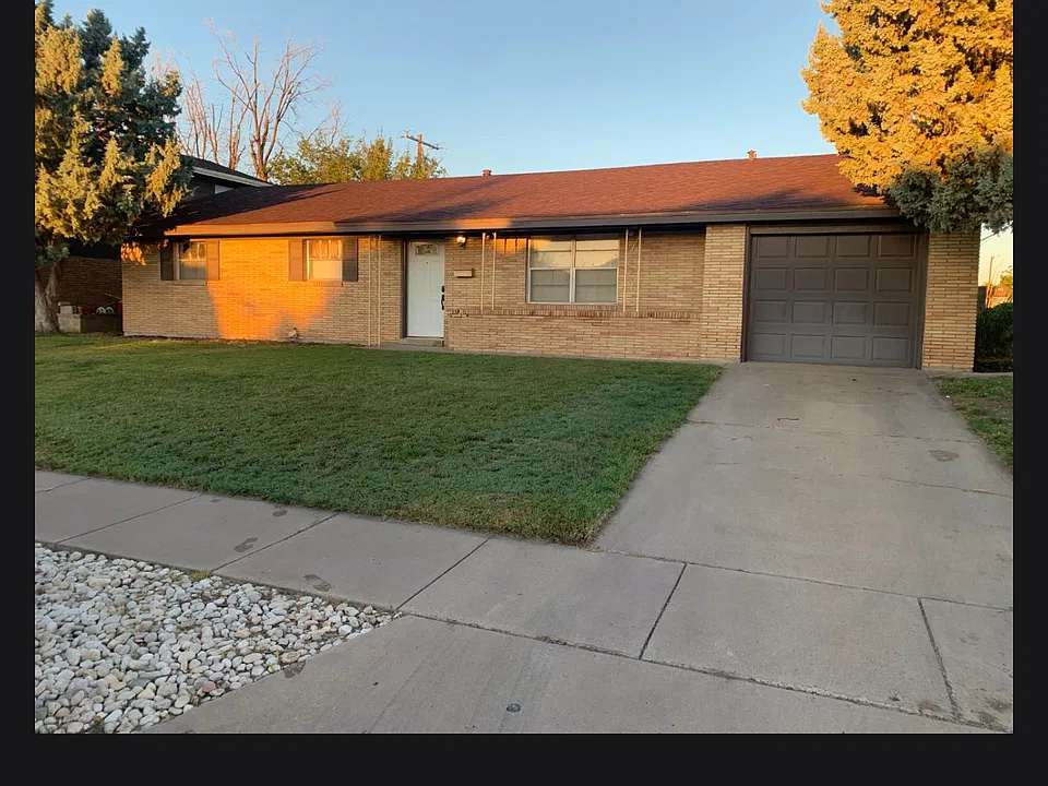 2100 Barnett Dr