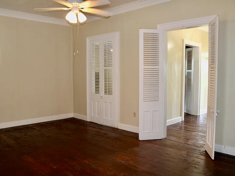 40 Jg La Grange We St — Photo 13