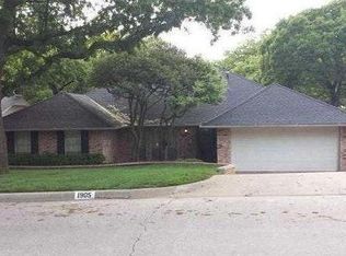 1905 N Glade Ave, Bethany, OK 73008