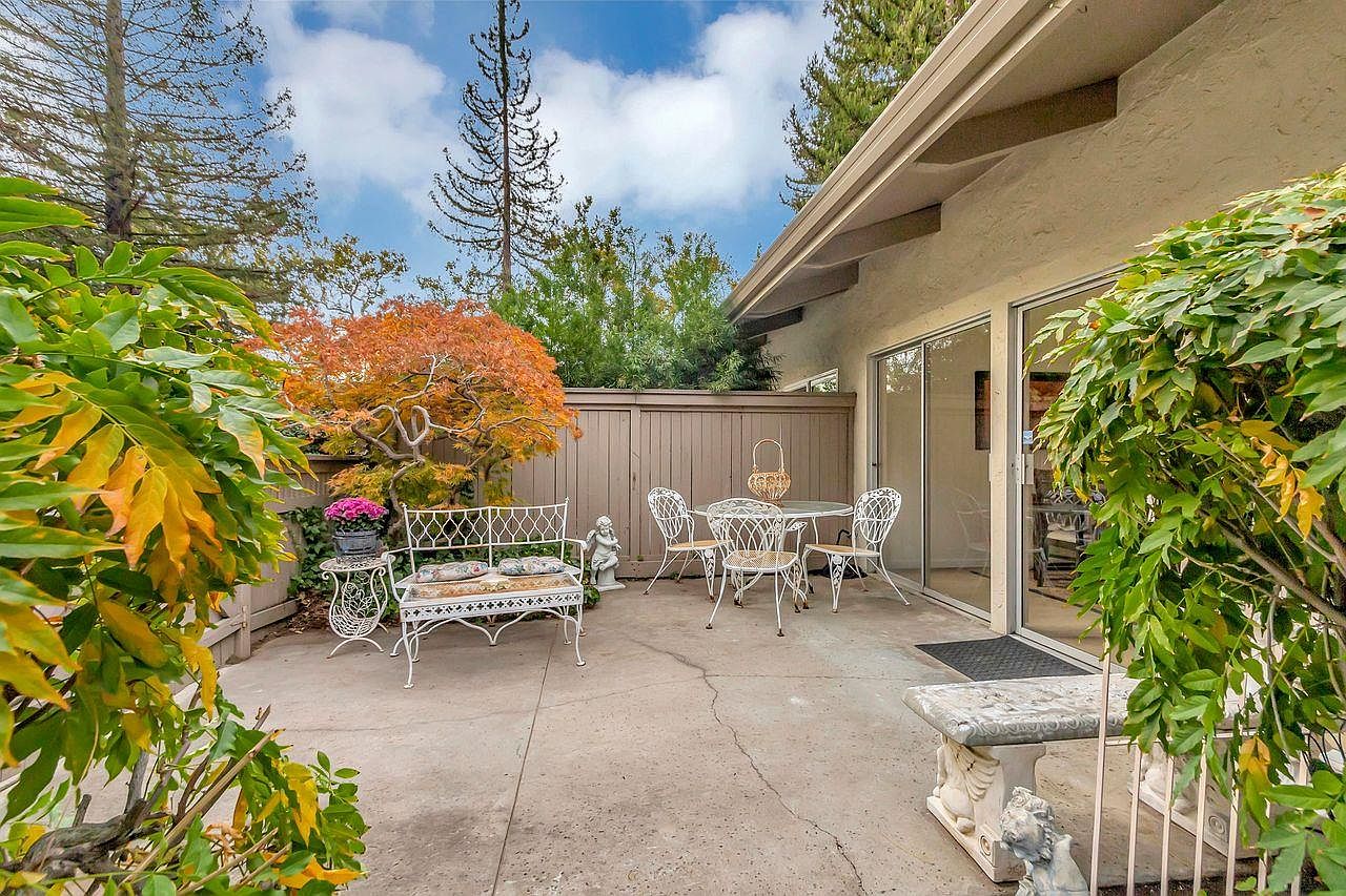 19401 Vineyard Ln, Saratoga, CA 95070 | Zillow