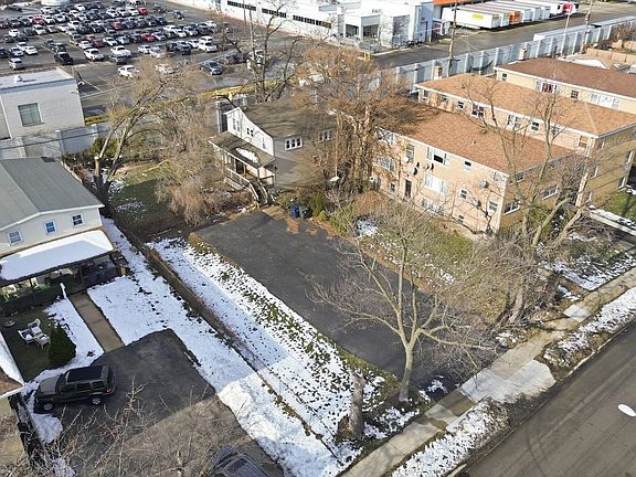 5th image of 1940 N 19th Ave