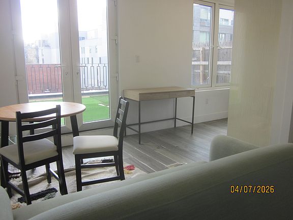 5th image of 428 Wythe Ave #504