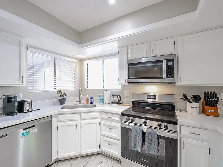 W Campo Bello Dr — Photo 26