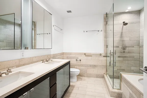 Rented by Douglas Elliman | media 19