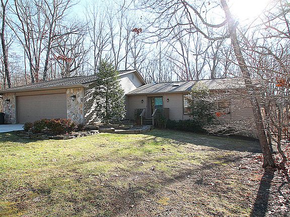 3rd image of 123 Rolling Green Dr