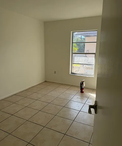 6424 Montana Ave — Photo 6