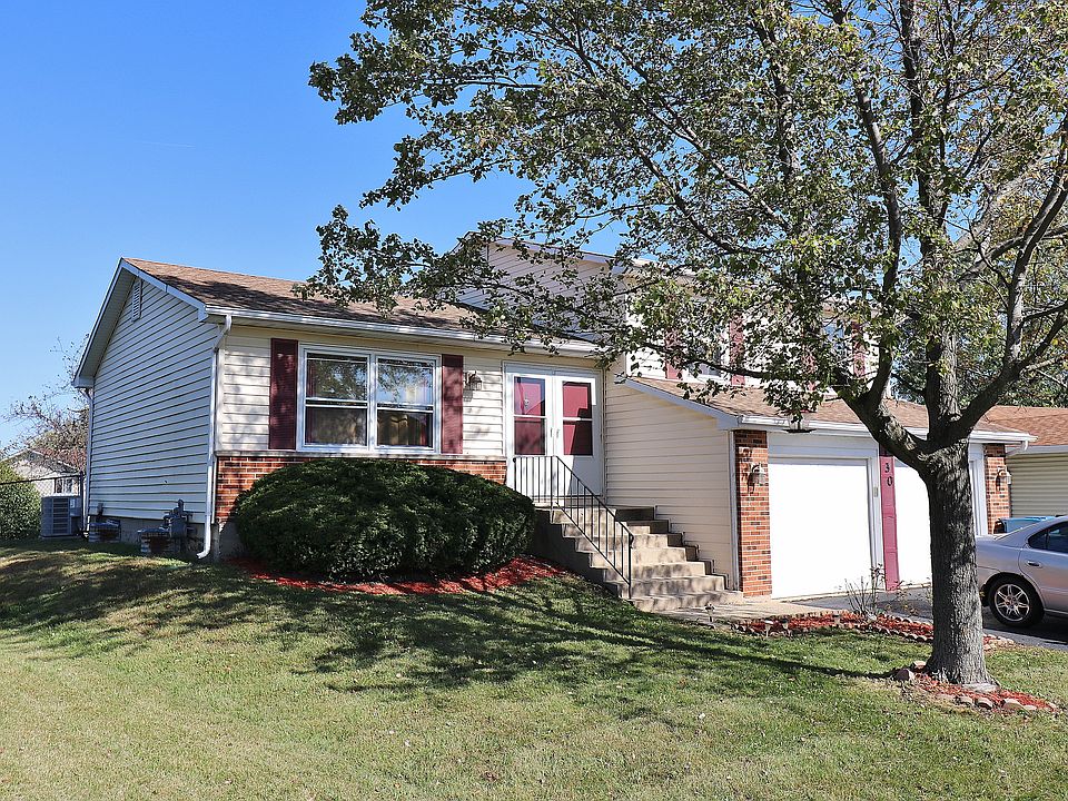 1st image of 130 W Wrightwood Ave
