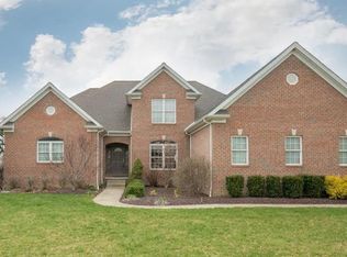 8007 Grayson Dr, Canfield, OH 44406