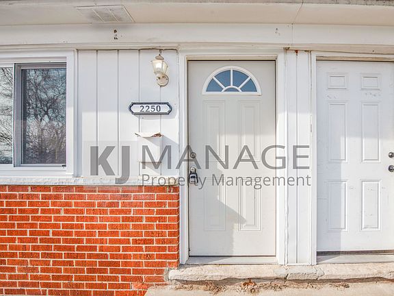 3rd image of 2250 Stieber St