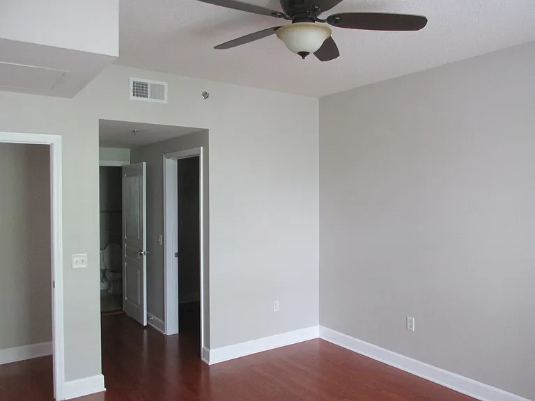 1315 East Blvd #406 — Photo 9