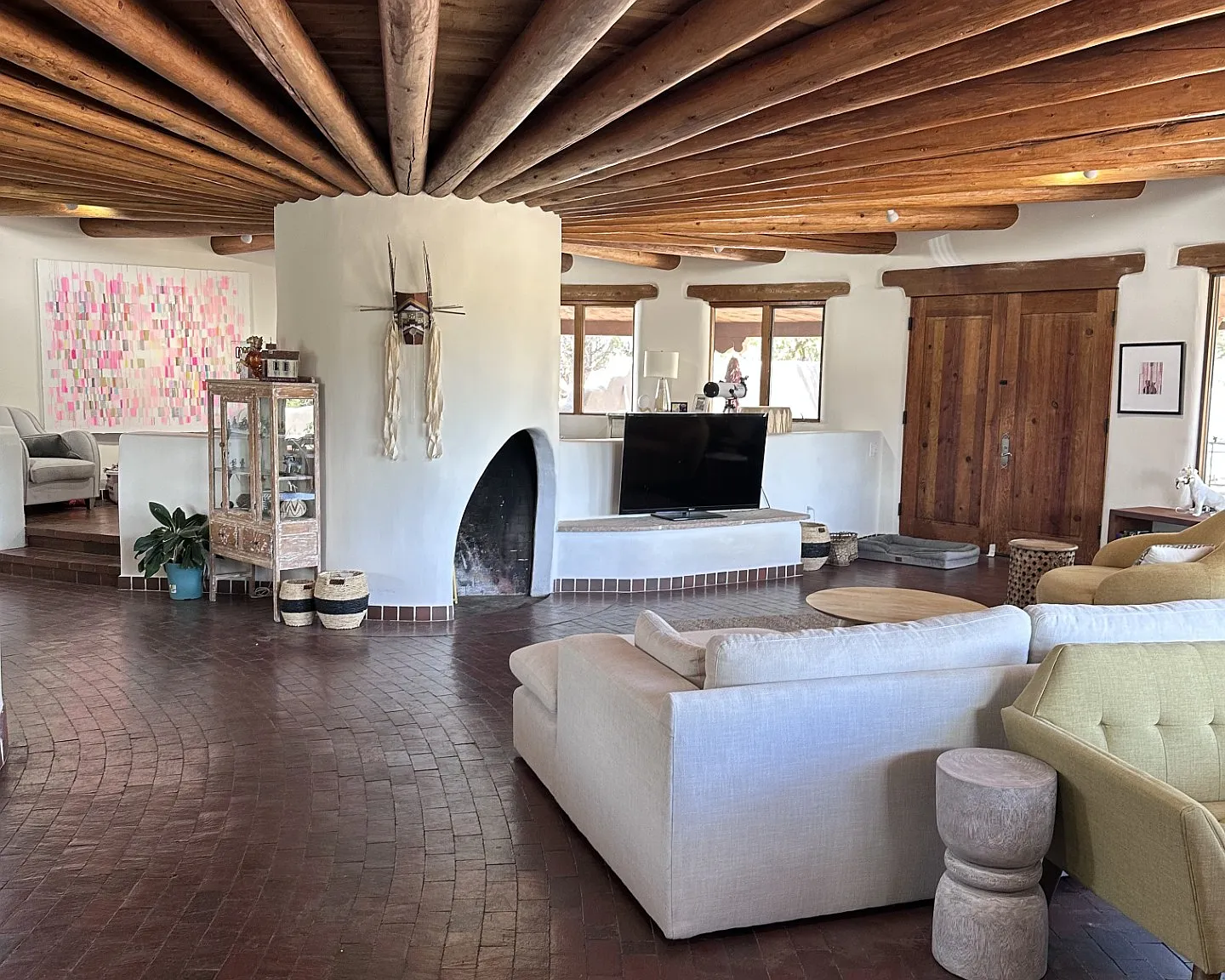 3 bed, 3.5 bath, 4100 sqft, $7,500 — Photo 1