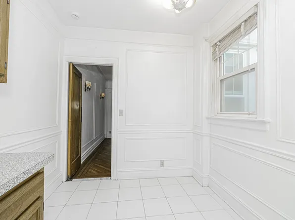 1042 70th Street image 16 of 34