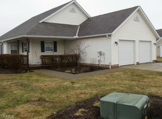 14862 Dunlin Ct, Middlefield, OH 44062