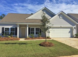 140 Firethorn Dr, Goose Creek, SC 29445