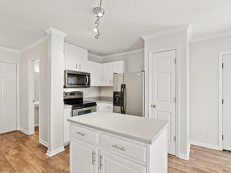 510 Homestead Park Dr — Photo 14