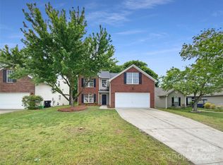 1009 Meadowbrook Ln SW, Concord, NC 28027