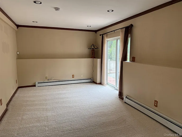 9 Ashland Ave — Photo 28