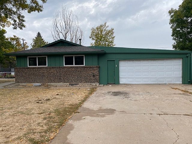 1st image of 8913 Circle Dr