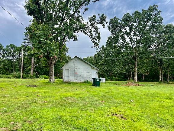 3rd image of 17686 W Highway 32