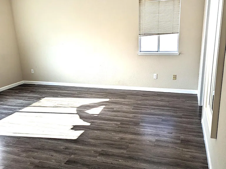 34300 Eucalyptus Ter — Photo 16